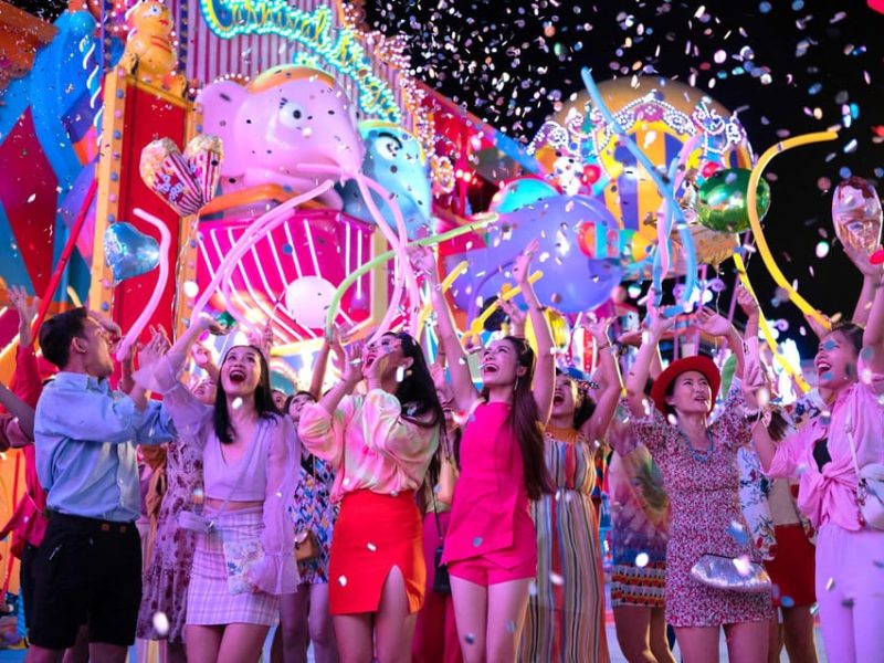 Phuket: Carnival Magic Admission Ticket w Optional Transfer