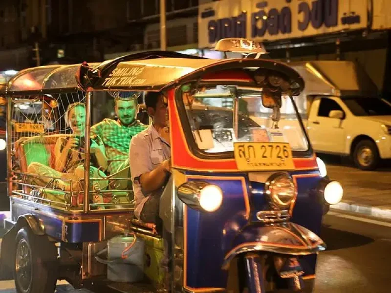Bangkok Best Midnight Food Tour by Tuk Tuk