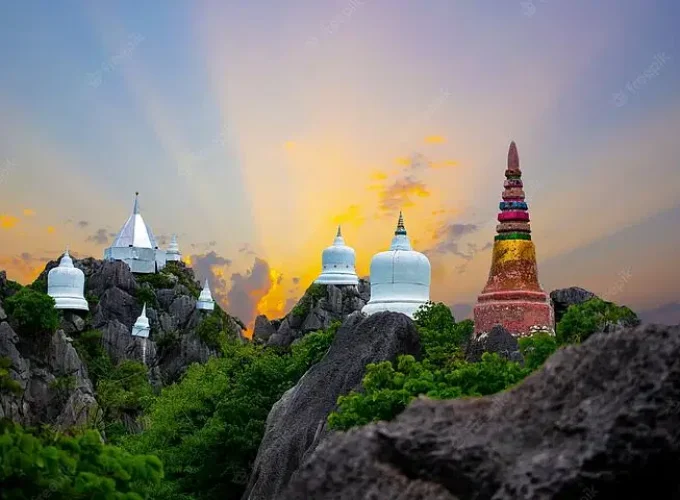 Chaeson National Park & Wat Phra Bat Pupha Daeng