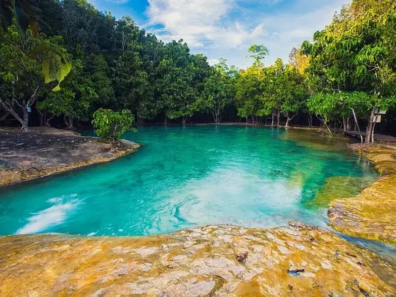 Krabi Rainforest Adventure: Hot Springs, Emerald Pool, Tiger Cave Temple